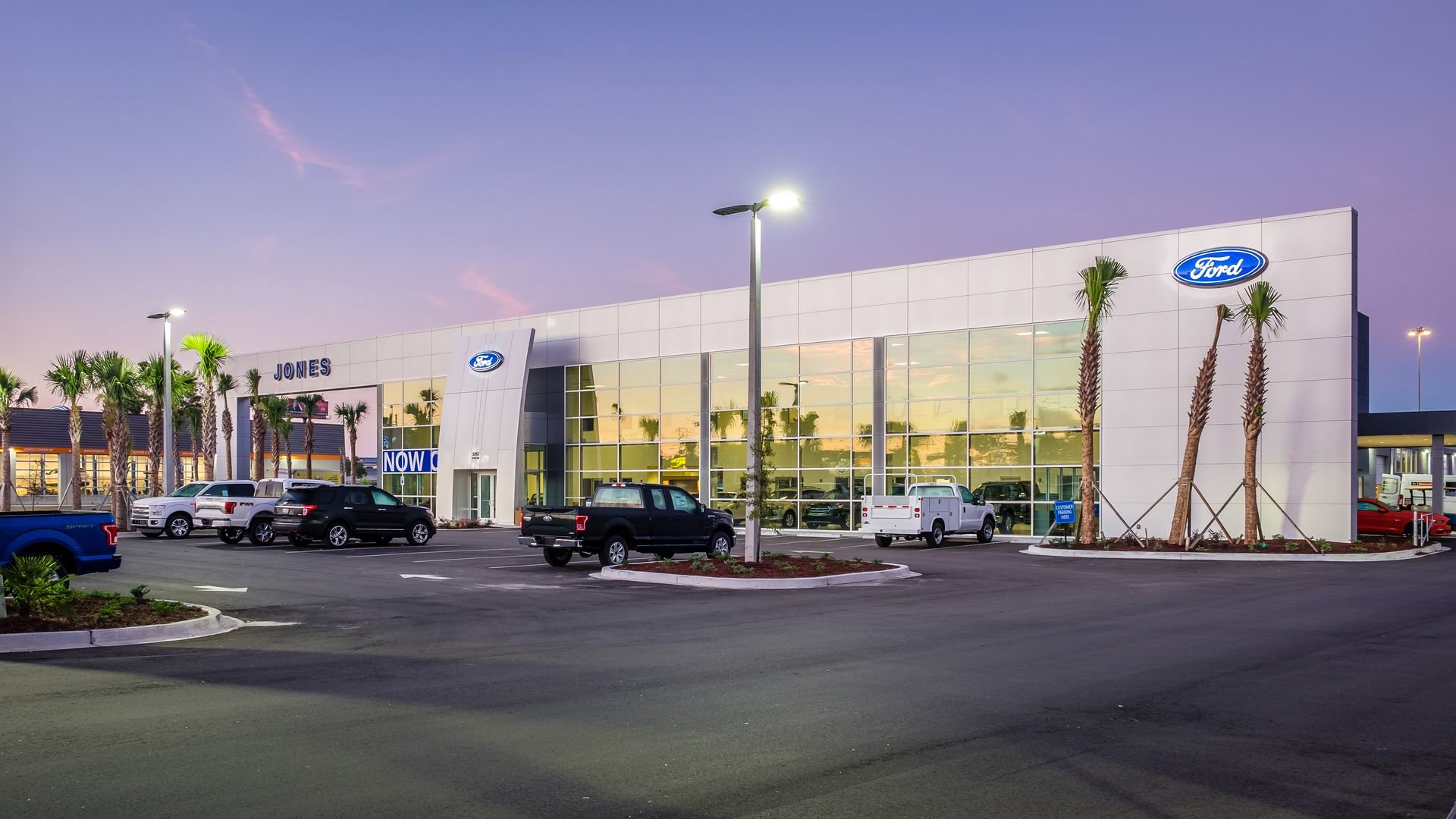 Certified 2022 Ford Expedition Timberline image 5