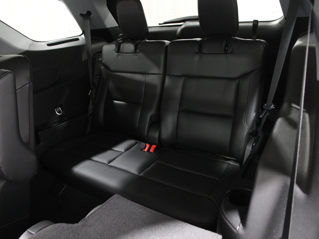 Certified 2023 Ford Explorer XLT w/ Equipment Group 202A image 21