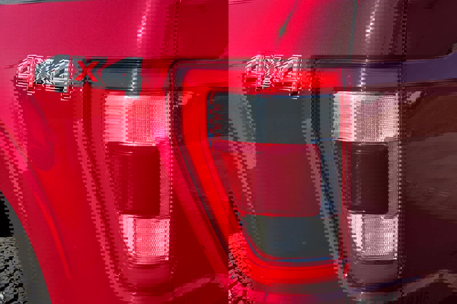 Certified 2021 Ford F150 Lariat w/ Equipment Group 502A High image 27