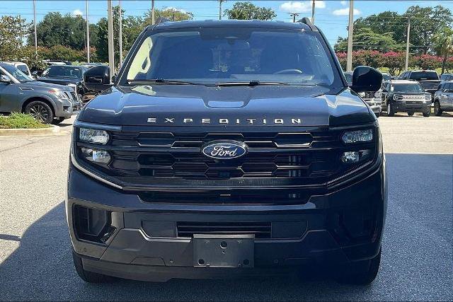 Certified 2025 Ford Expedition Max Active RWD image 2