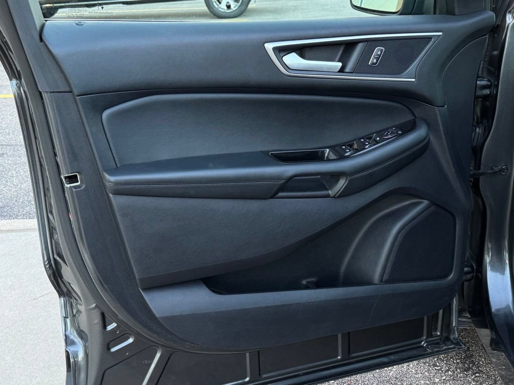 Certified 2020 Ford Edge SEL w/ Convenience Package AWD/4WD image 9