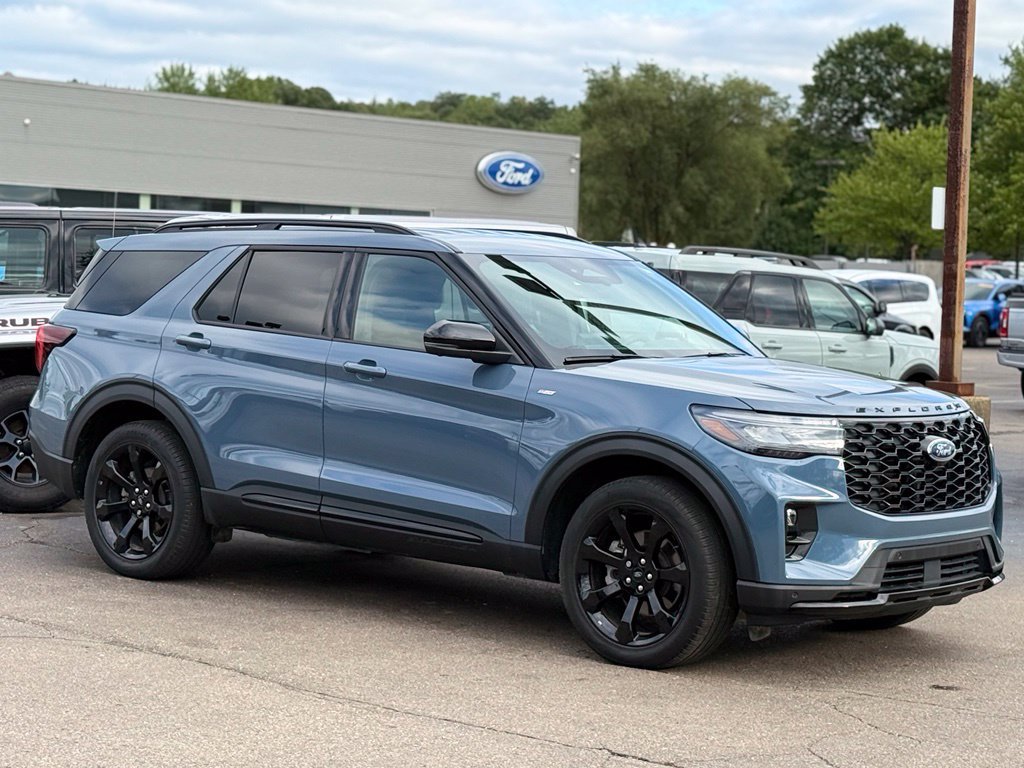 Certified 2026 Ford Explorer ST-Line AWD/4WD image 30
