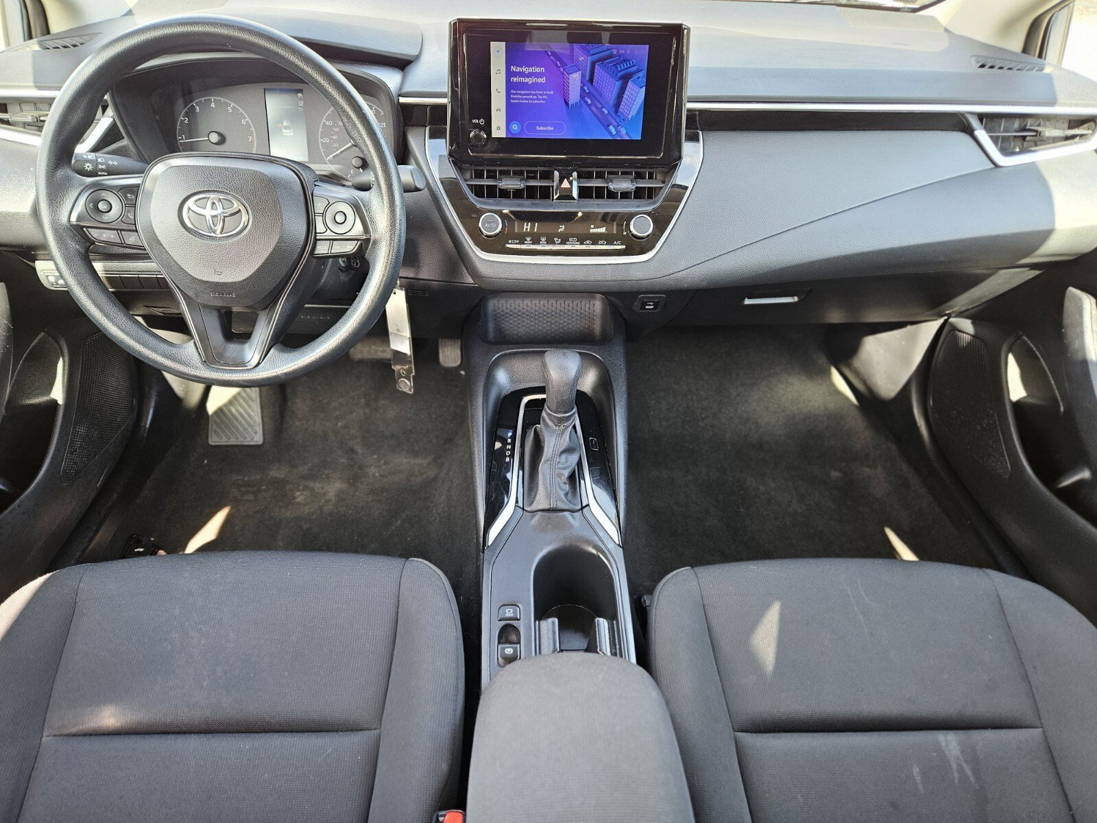 Used 2023 Toyota Corolla LE image 15