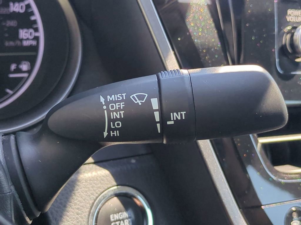 Used 2023 Toyota Camry SE image 27