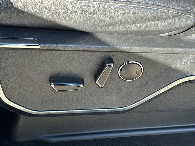 Certified 2023 Ford F150 Lariat w/ Equipment Group 502A High image 39