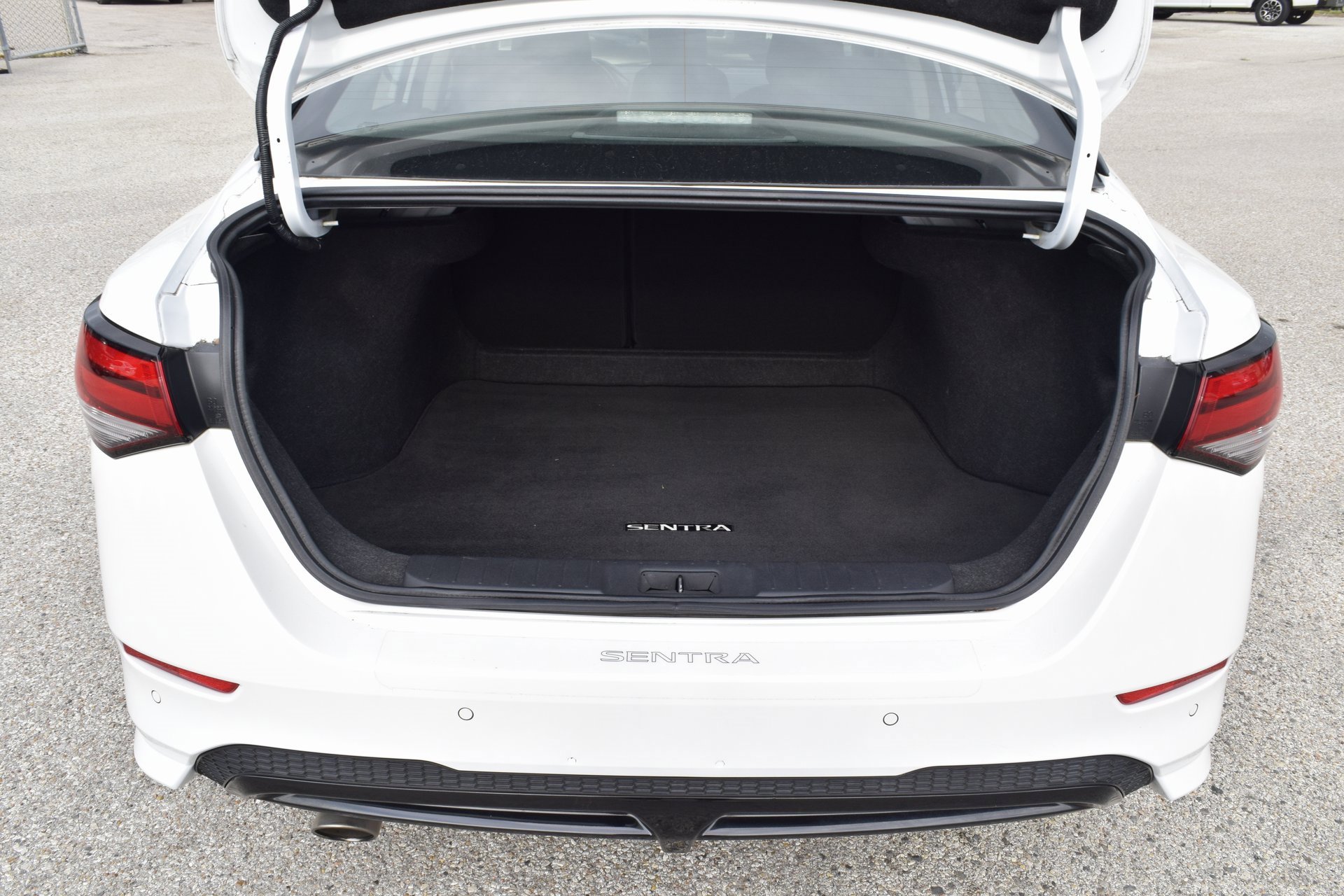 Used 2023 Nissan Sentra SR w/ Midnight Edition Package image 21