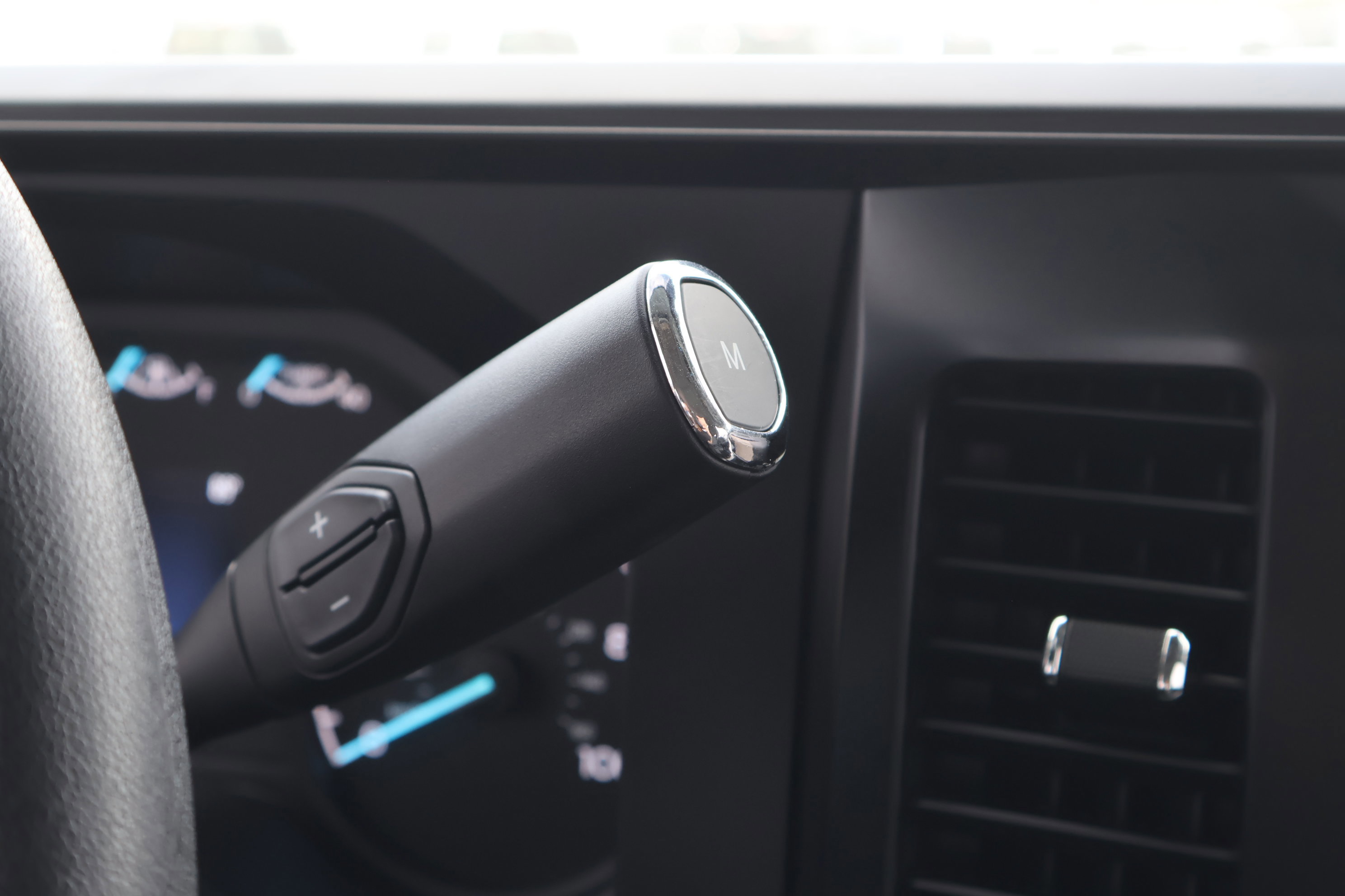 Certified 2025 Ford F250 XL w/ STX Appearance Package image 22