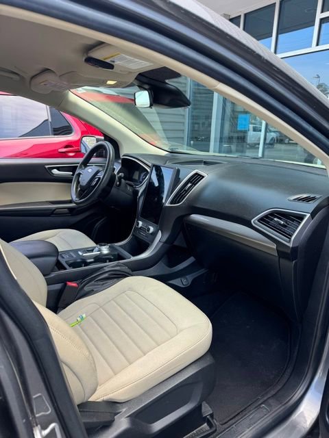 Certified 2021 Ford Edge SE image 8