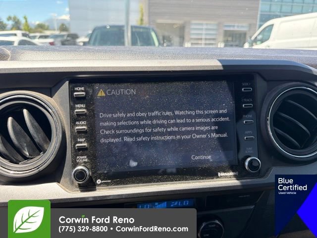 Used 2022 Toyota Tacoma TRD Off-Road w/ Black Out Package (TMS) AWD/4WD image 19