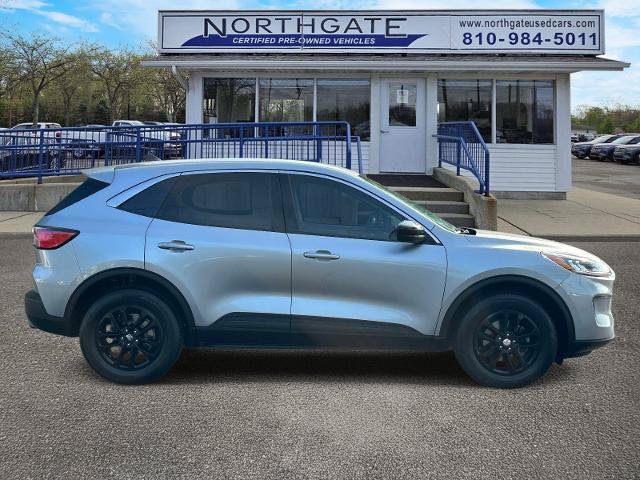 Certified 2022 Ford Escape SE w/ Convenience Package AWD/4WD image 2