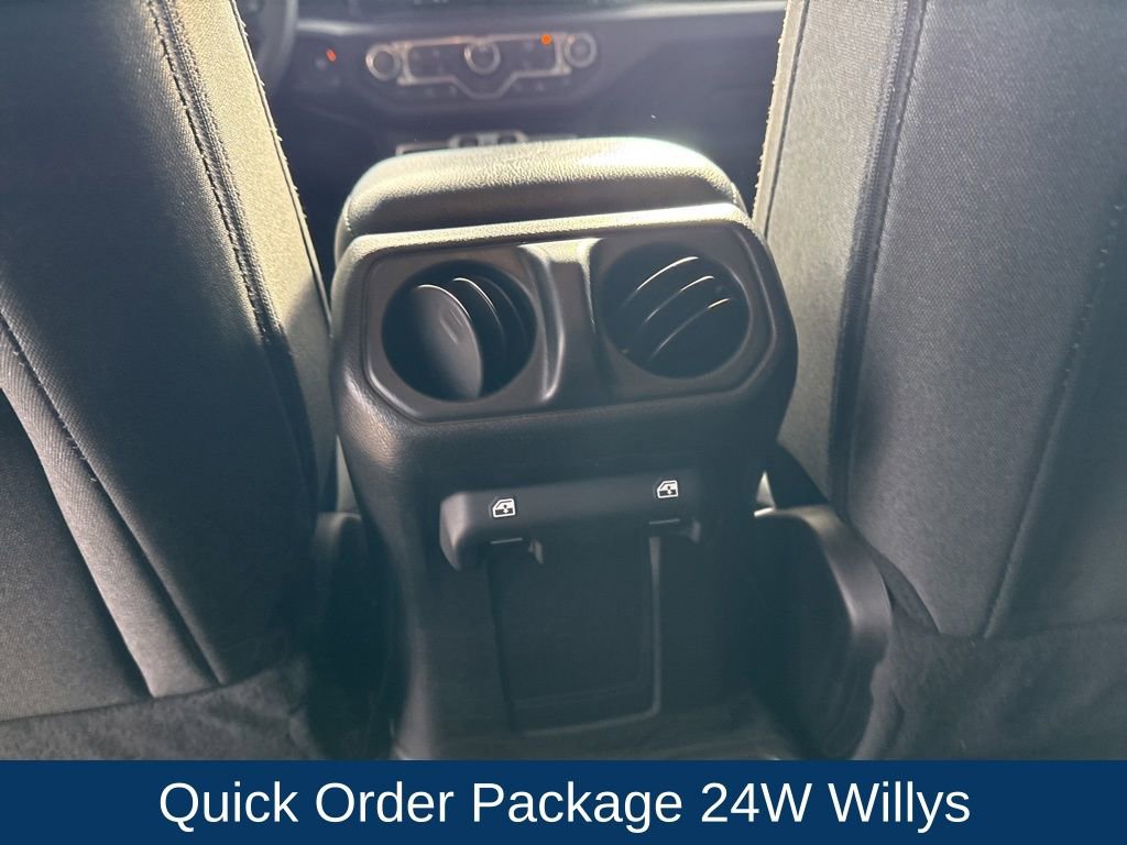 Used 2024 Jeep Gladiator Sport image 25