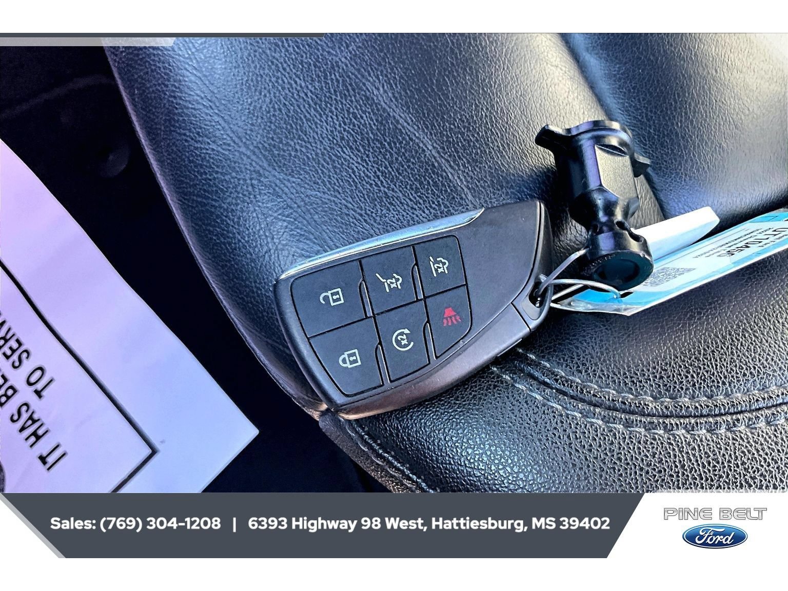 Used 2024 Chevrolet Tahoe LT RWD image 9