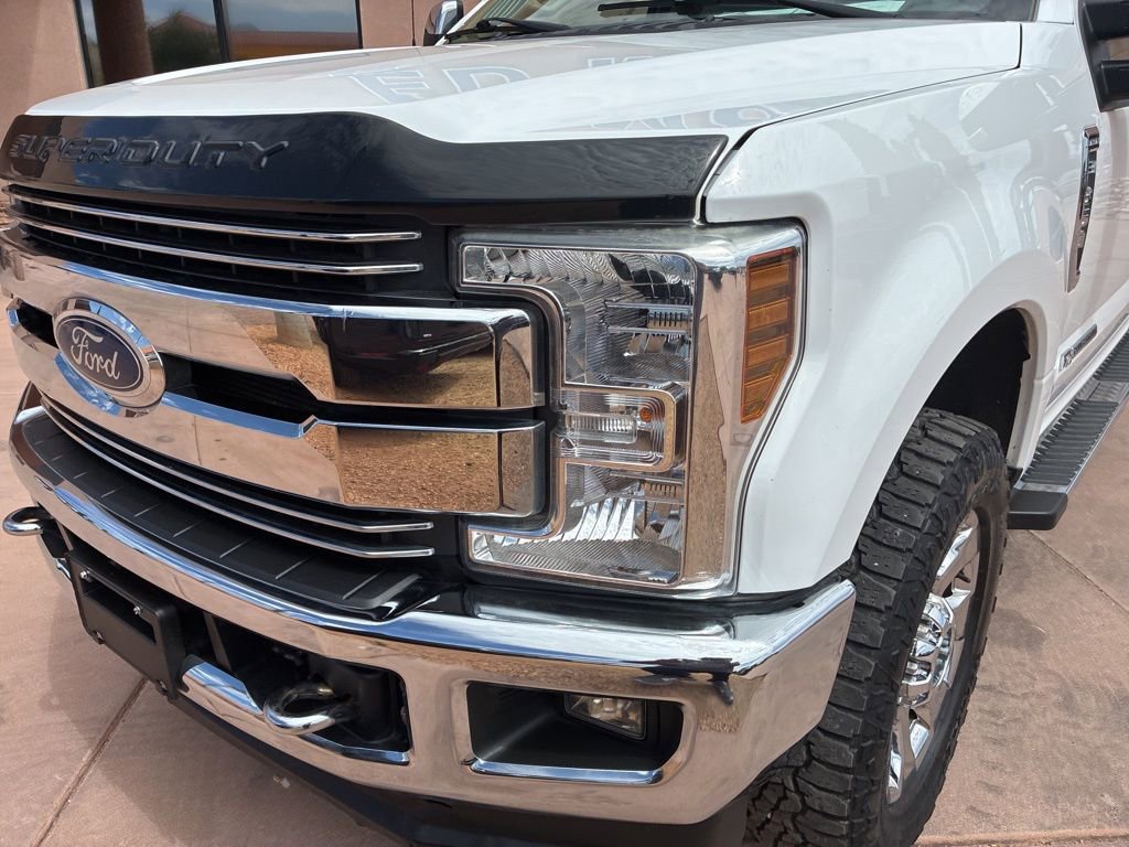 Certified 2019 Ford F350 Lariat w/ Chrome Package AWD/4WD image 3
