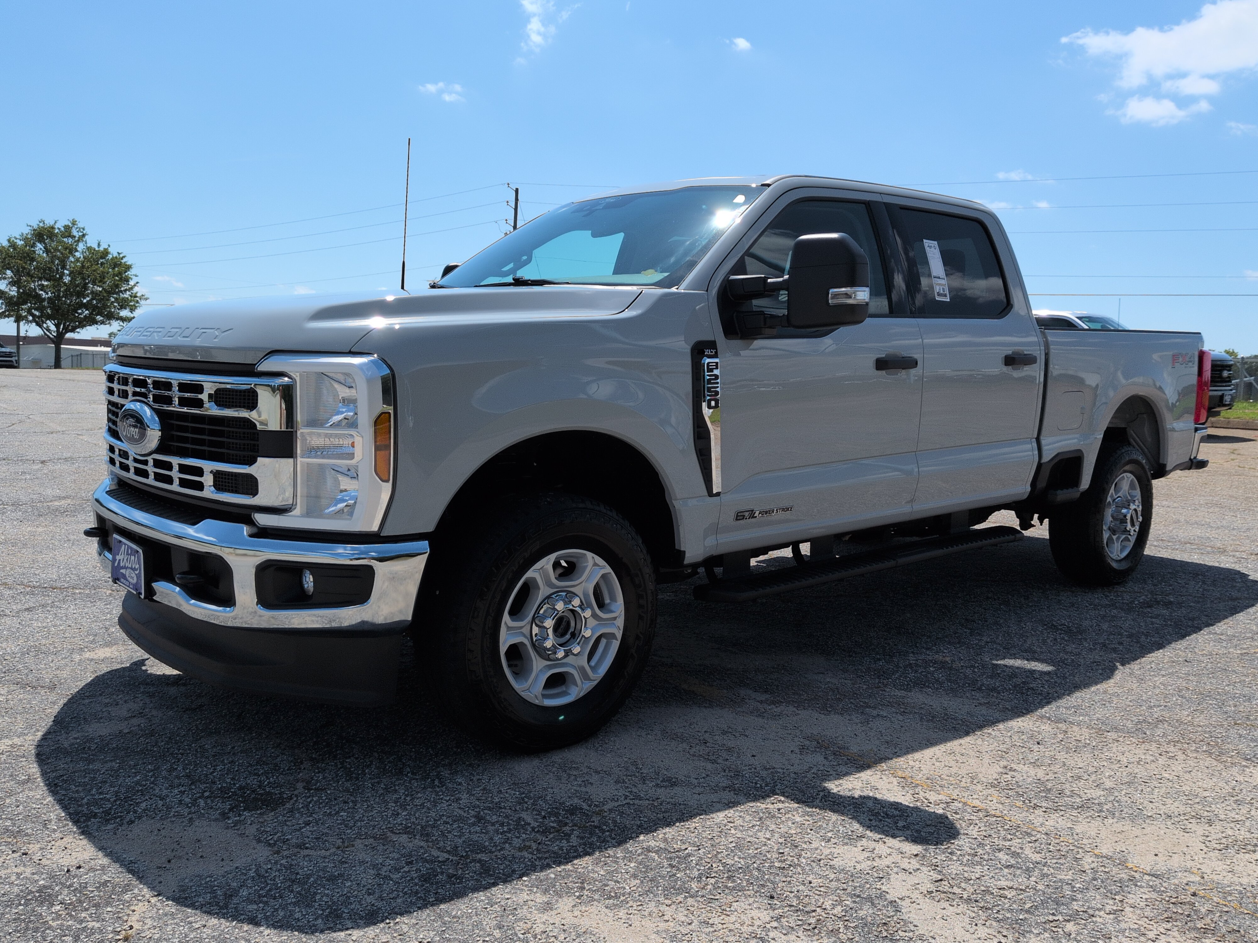 Certified 2025 Ford F250 XLT AWD/4WD image 6