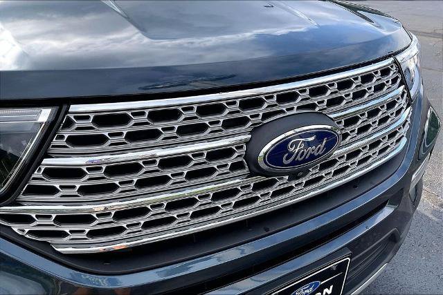 Certified 2023 Ford Explorer Limited w/ Class IV Trailer Tow Package RWD image 30