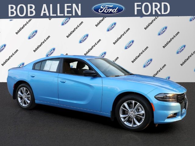 Used 2023 Dodge Charger SXT AWD/4WD image 2
