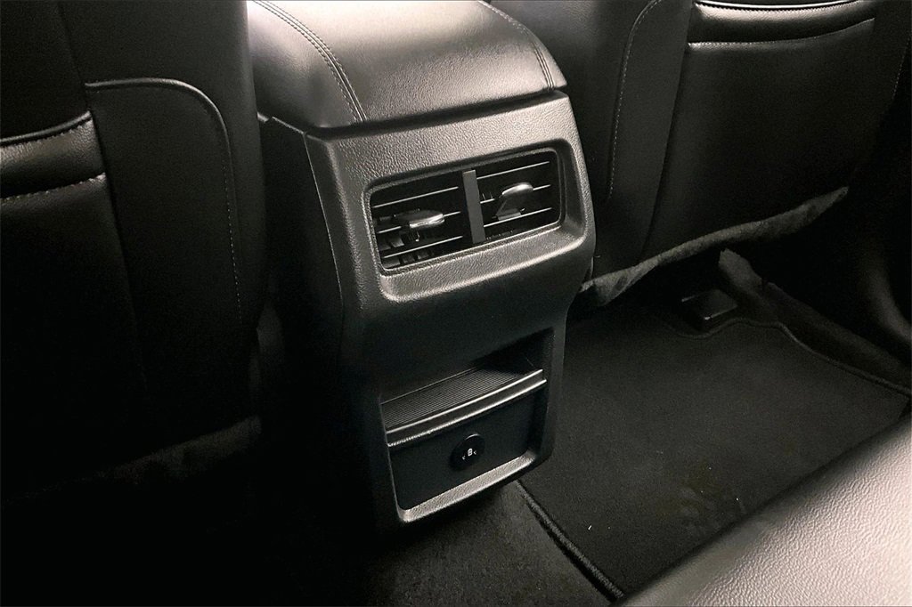 Certified 2023 Ford Edge SEL image 33