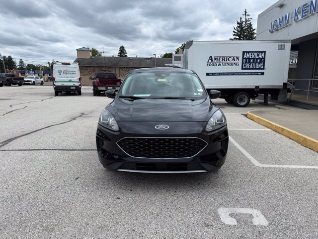 Certified 2021 Ford Escape SE w/ Convenience Package FWD image 3