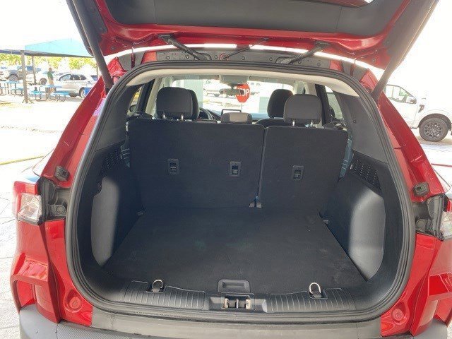 Certified 2022 Ford Escape SE w/ SE Sport Appearance Package image 7