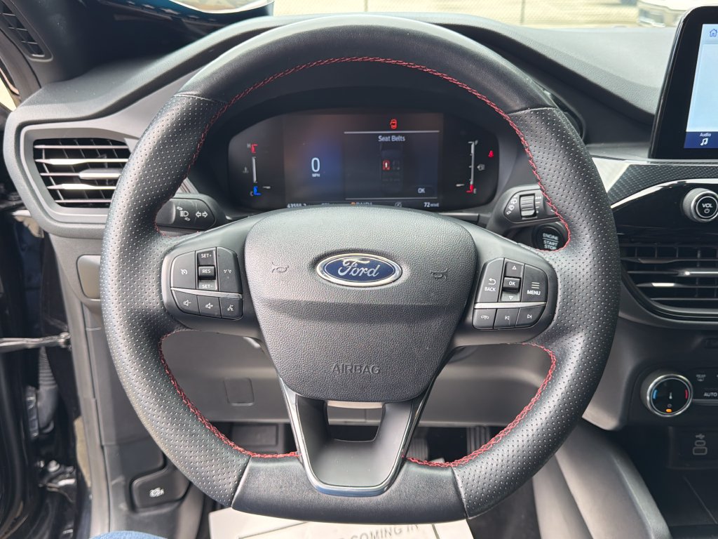 Certified 2025 Ford Escape ST-Line FWD image 18