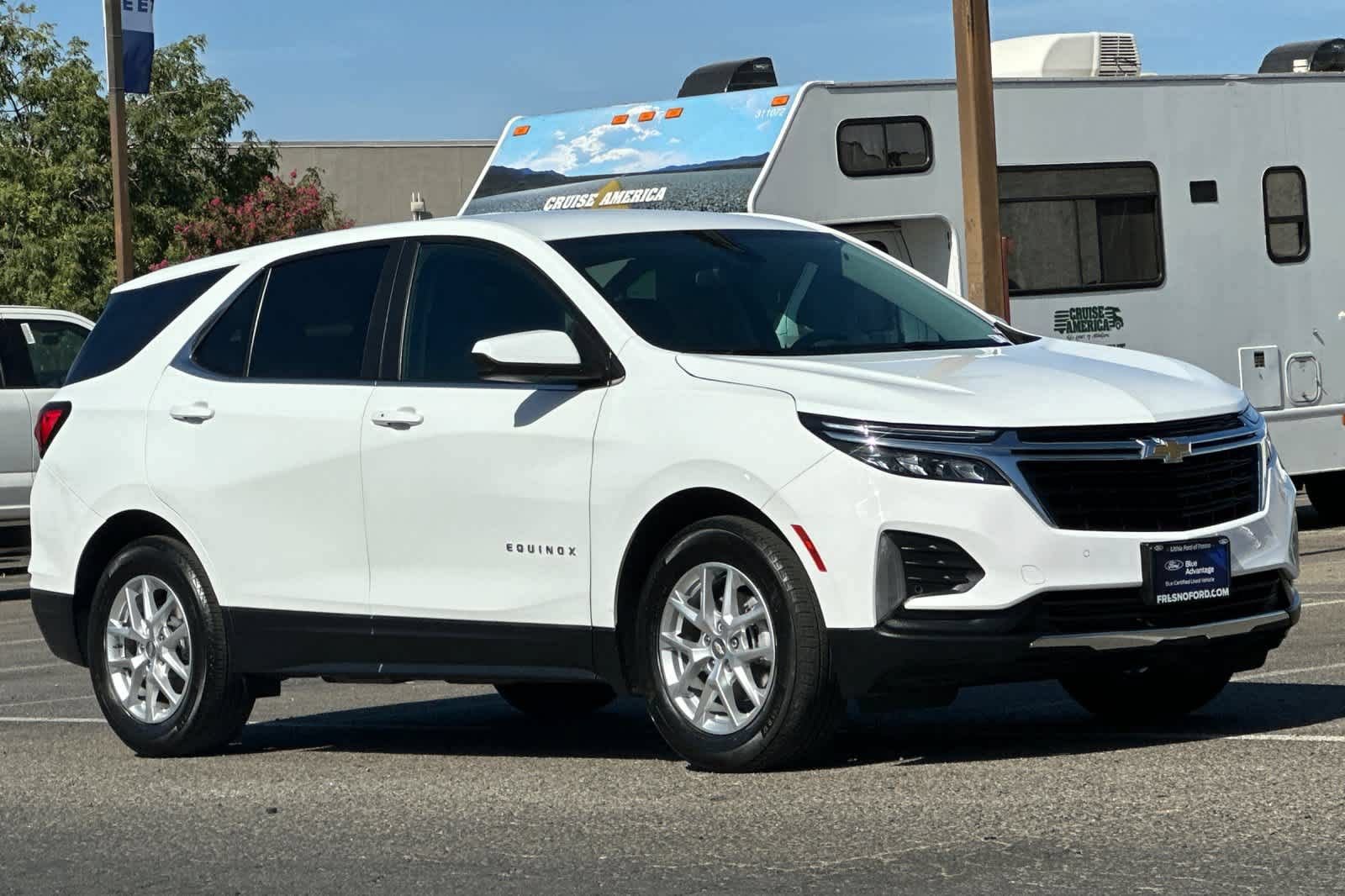 Used 2023 Chevrolet Equinox LT w/ Driver Convenience Package FWD image 10
