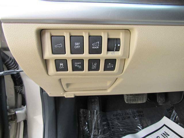 Used 2017 Subaru Outback 2.5i Limited AWD/4WD image 17
