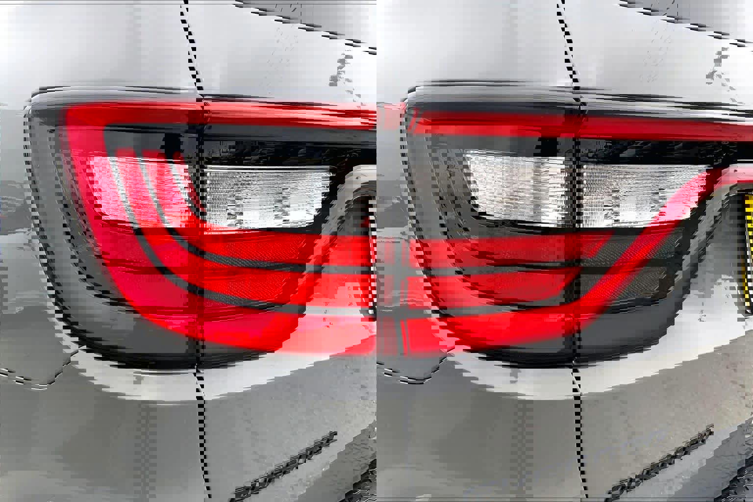 Used 2025 Dodge Durango GT w/ Blacktop Package image 24