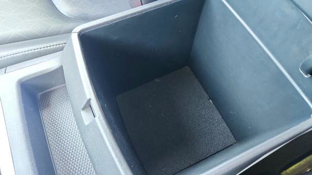 Used 2024 Kia Carnival LX image 22