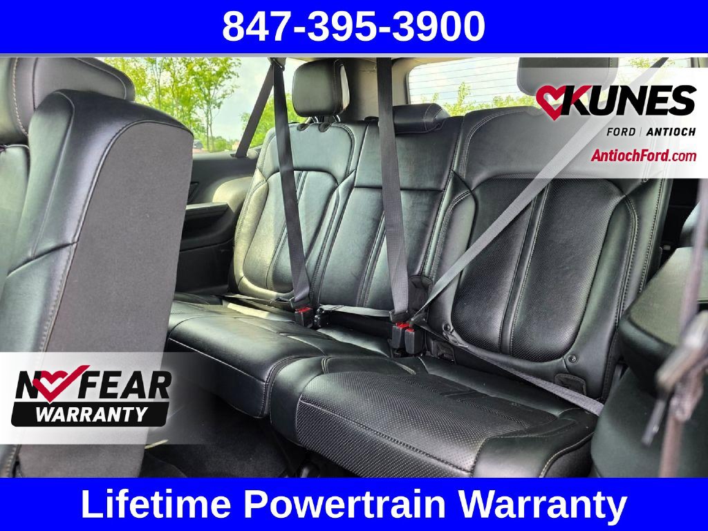 Used 2024 Jeep Wagoneer L Series II w/ Flexible Seating Group AWD/4WD image 31