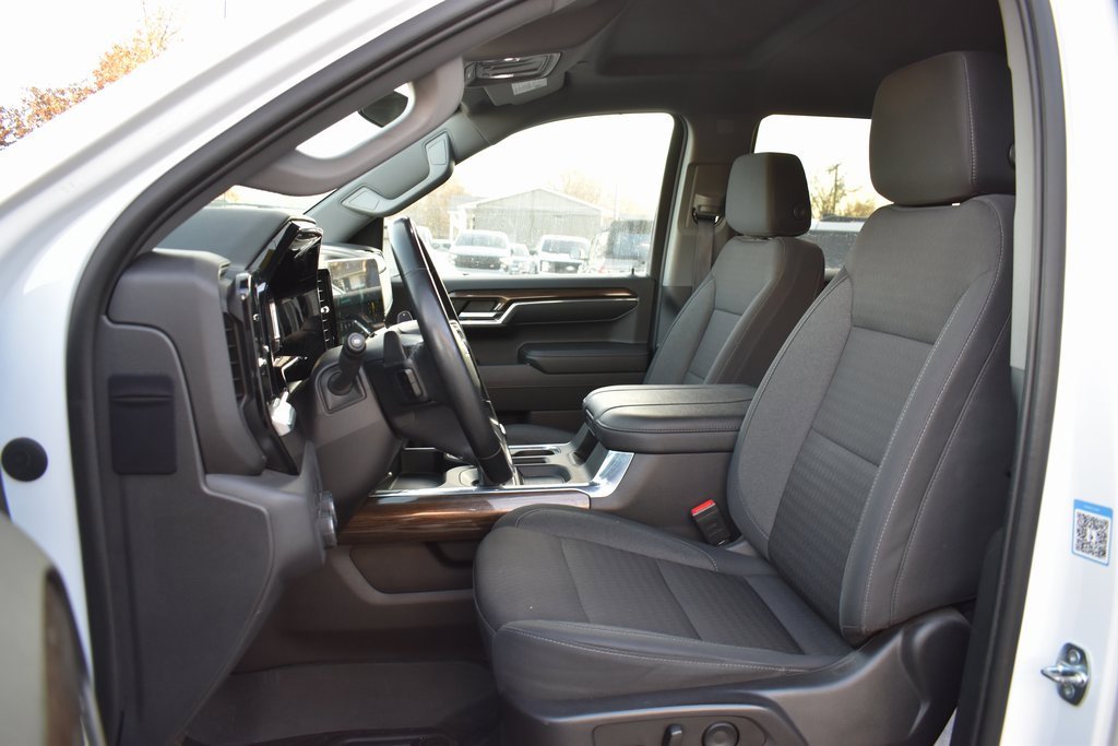 Used 2023 Chevrolet Silverado 1500 LT Trail Boss w/ Protection Package image 7