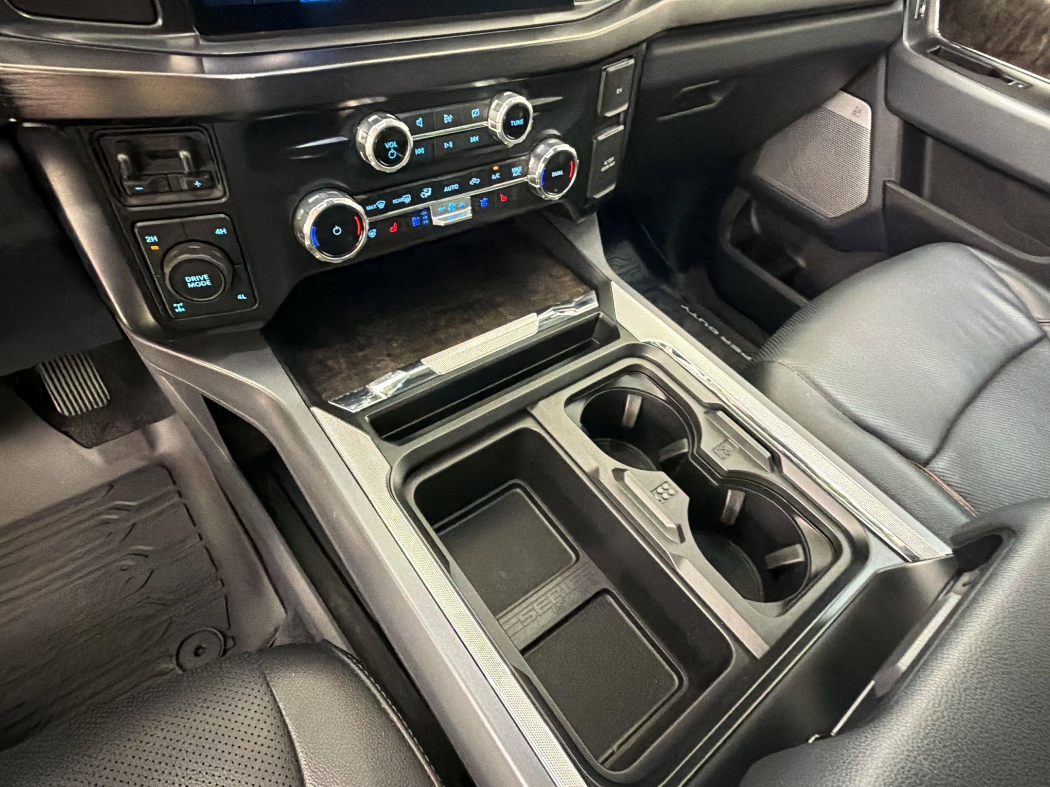 Certified 2023 Ford F250 Lariat w/ Sport Appearance Package AWD/4WD image 25