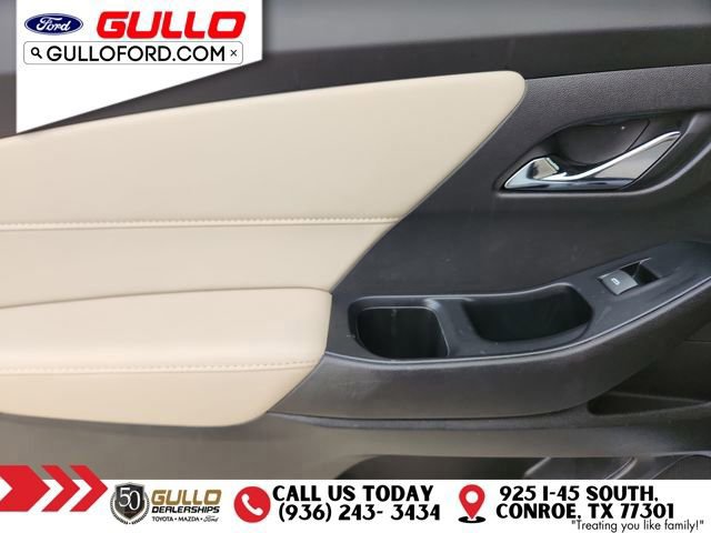 Used 2023 Chevrolet Traverse LS image 16