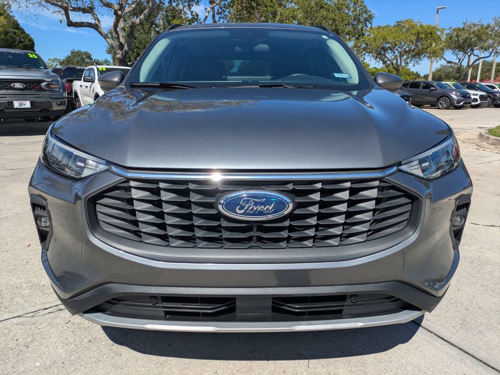 Certified 2024 Ford Escape SE w/ Class II Trailer Tow Package FWD image 8