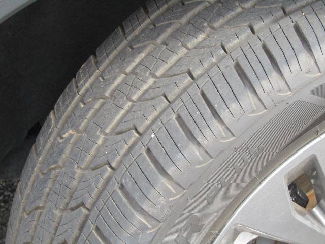 Certified 2021 Ford Explorer XLT w/ Equipment Group 202A AWD/4WD image 9