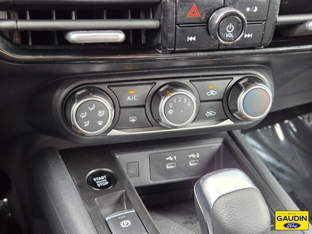 Used 2025 Nissan Kicks SV FWD image 23