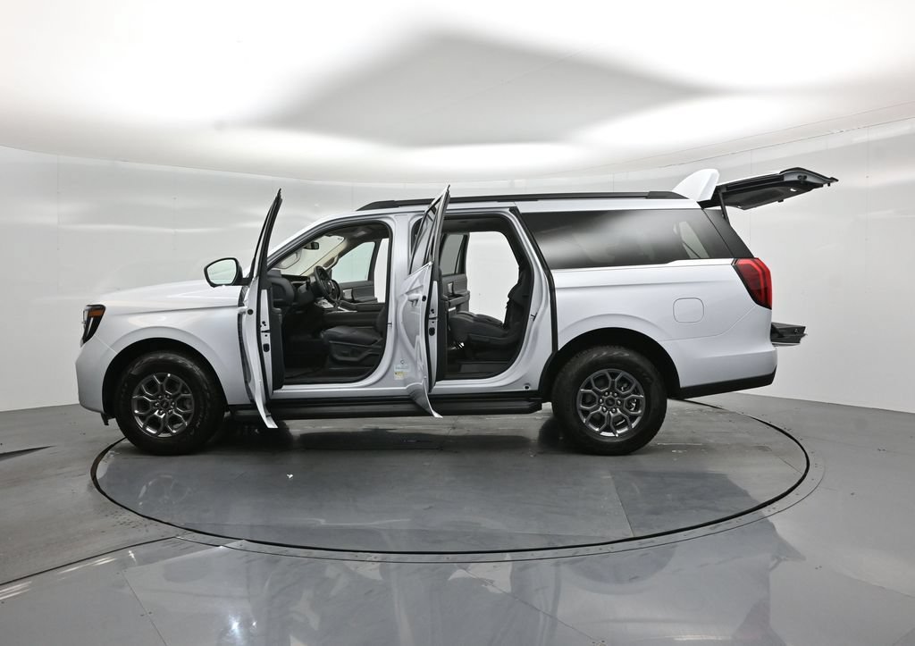 Certified 2025 Ford Expedition Max Active RWD image 33