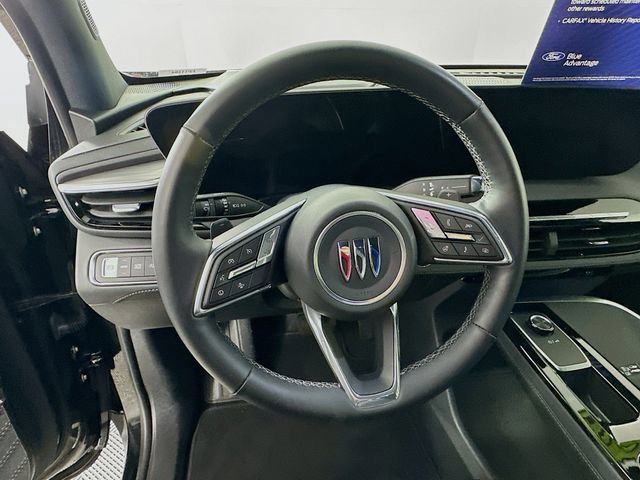 Used 2025 Buick Enclave Preferred FWD image 17