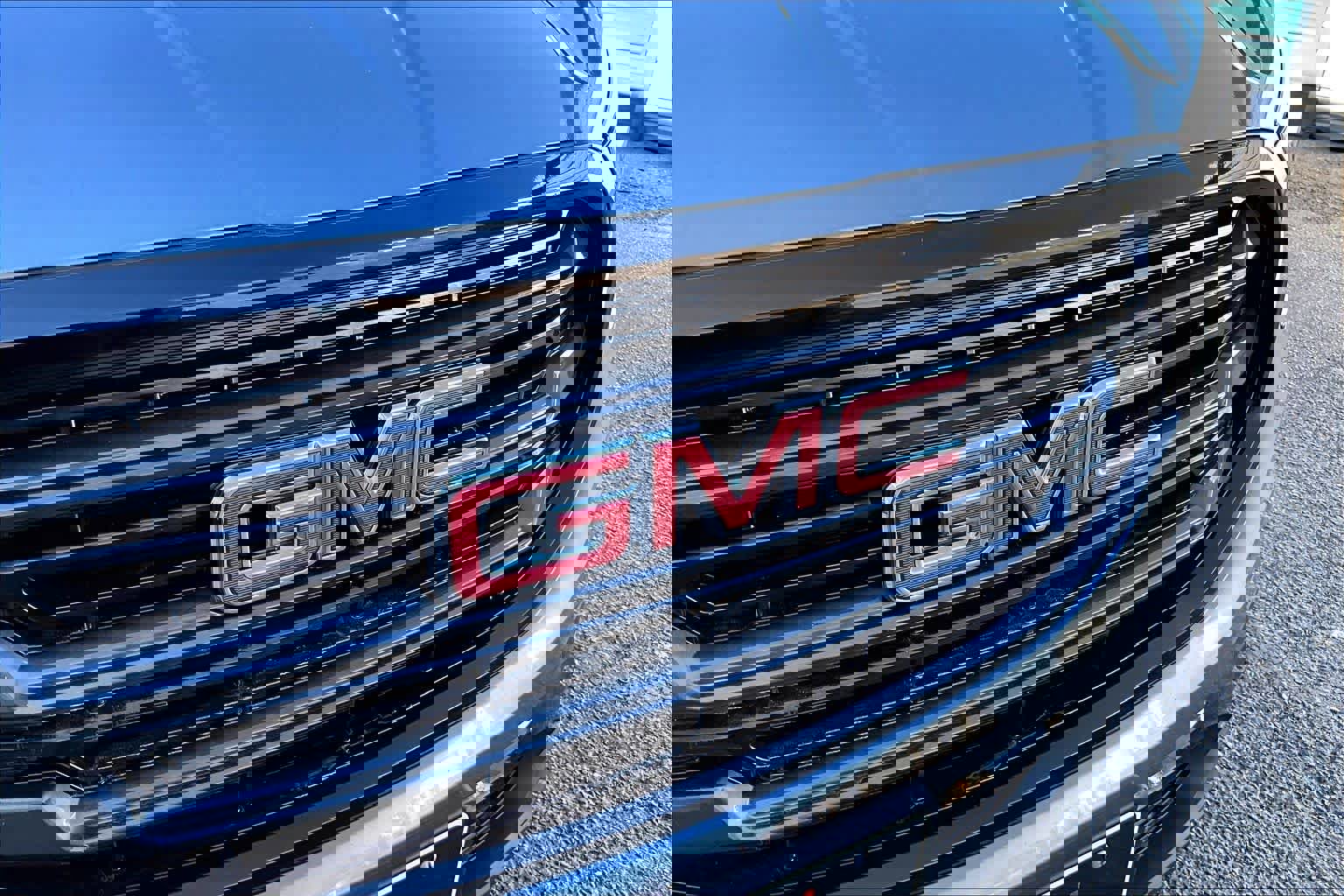 Used 2021 GMC Terrain SLE w/ Driver Convenience Package image 29