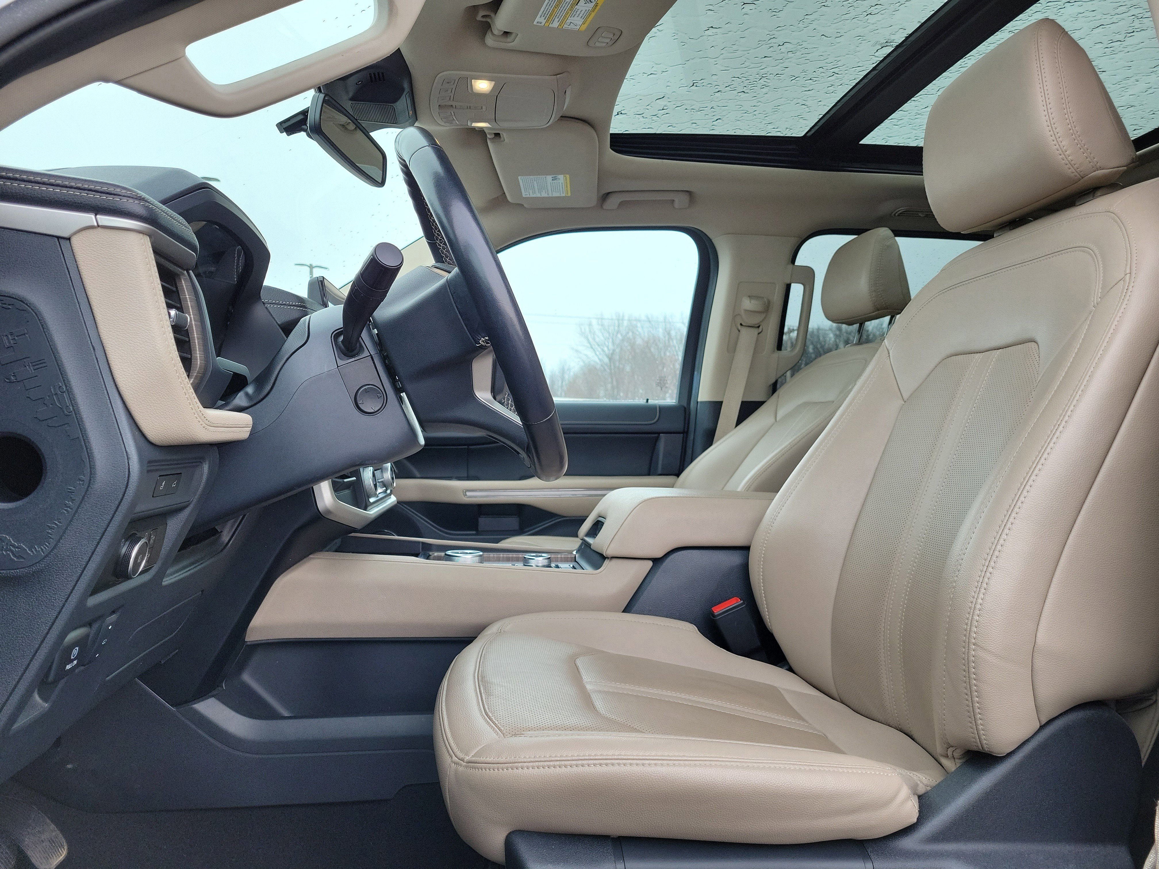 Certified 2024 Ford Expedition Limited image 20