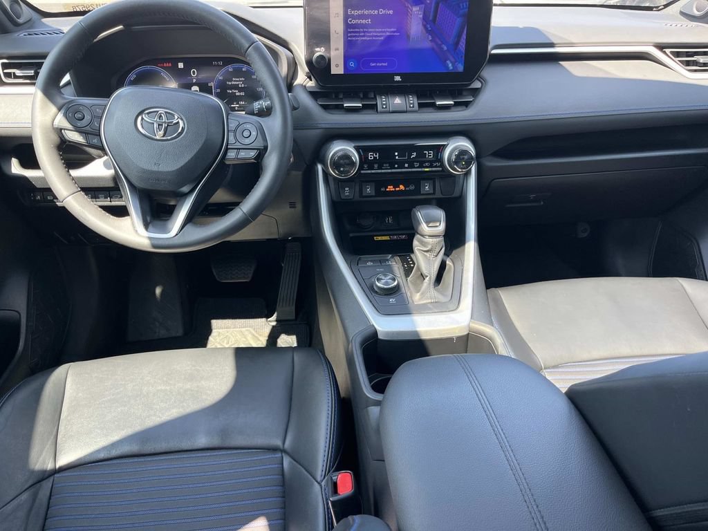 Used 2023 Toyota RAV4 XSE AWD/4WD image 15