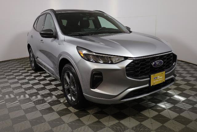 Certified 2024 Ford Escape ST-Line w/ Tech Pack #1 AWD/4WD image 5