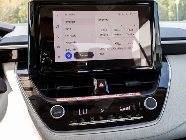 Used 2025 Toyota Corolla LE FWD image 19