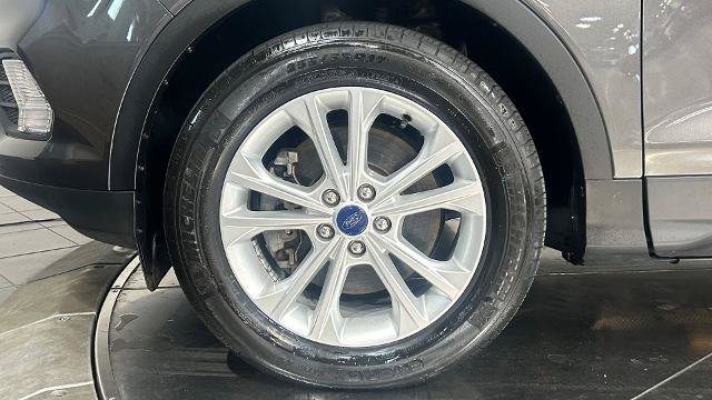 Certified 2018 Ford Escape SE w/ SE Sync 3 Package AWD/4WD image 22