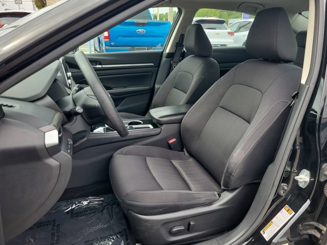 Used 2023 Nissan Altima 2.5 SV FWD image 18