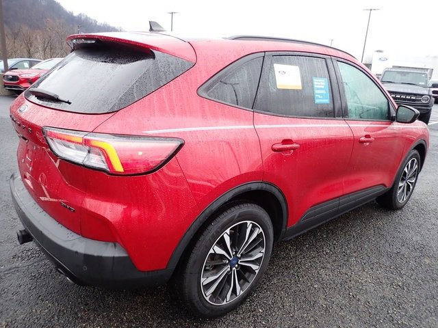 Certified 2022 Ford Escape SEL w/ SEL Stealth AWD Package image 4
