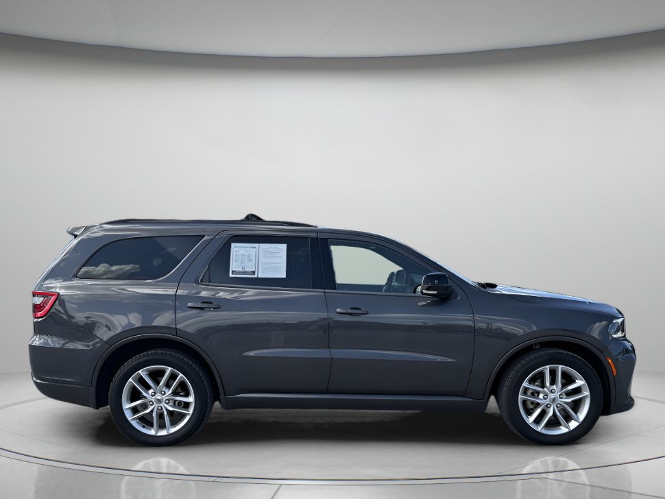 Used 2024 Dodge Durango GT RWD image 2