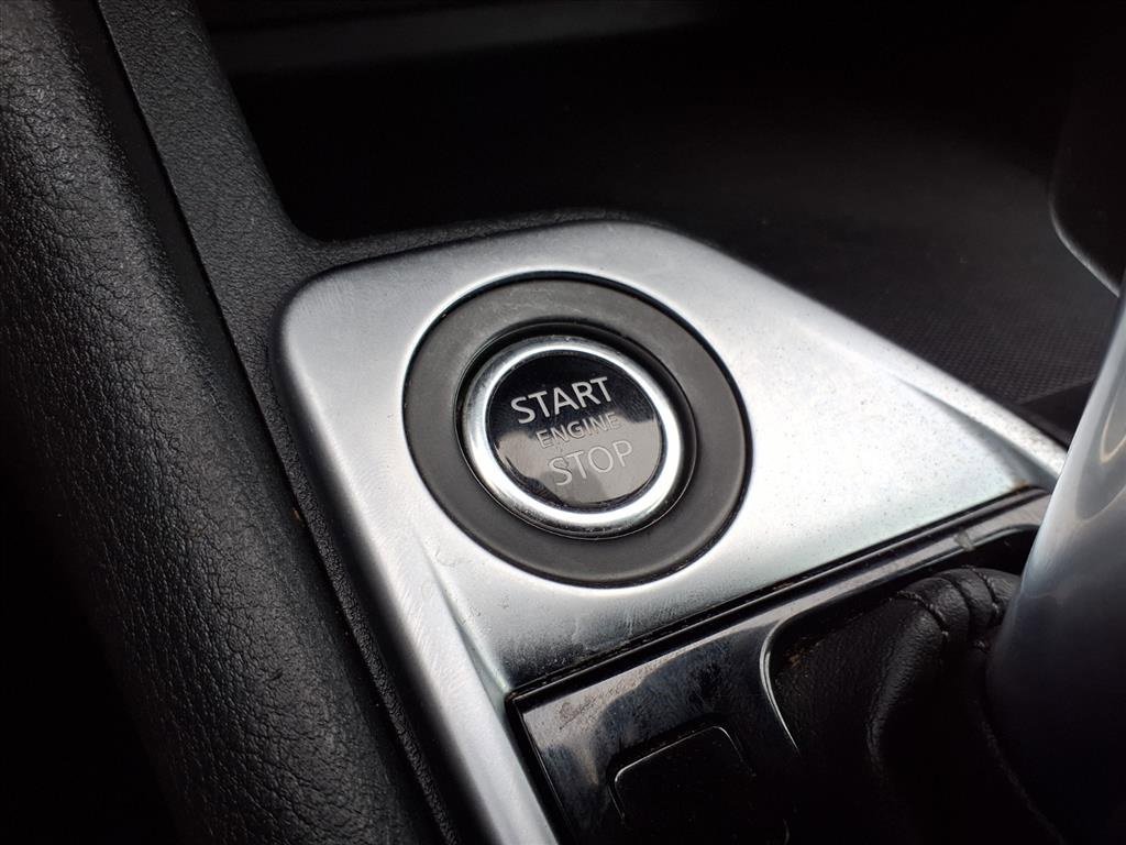 Used 2023 Nissan Sentra SV image 12