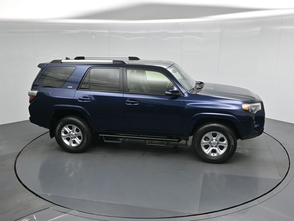 Used 2022 Toyota 4Runner SR5 Premium w/ Moonroof Package AWD/4WD image 12