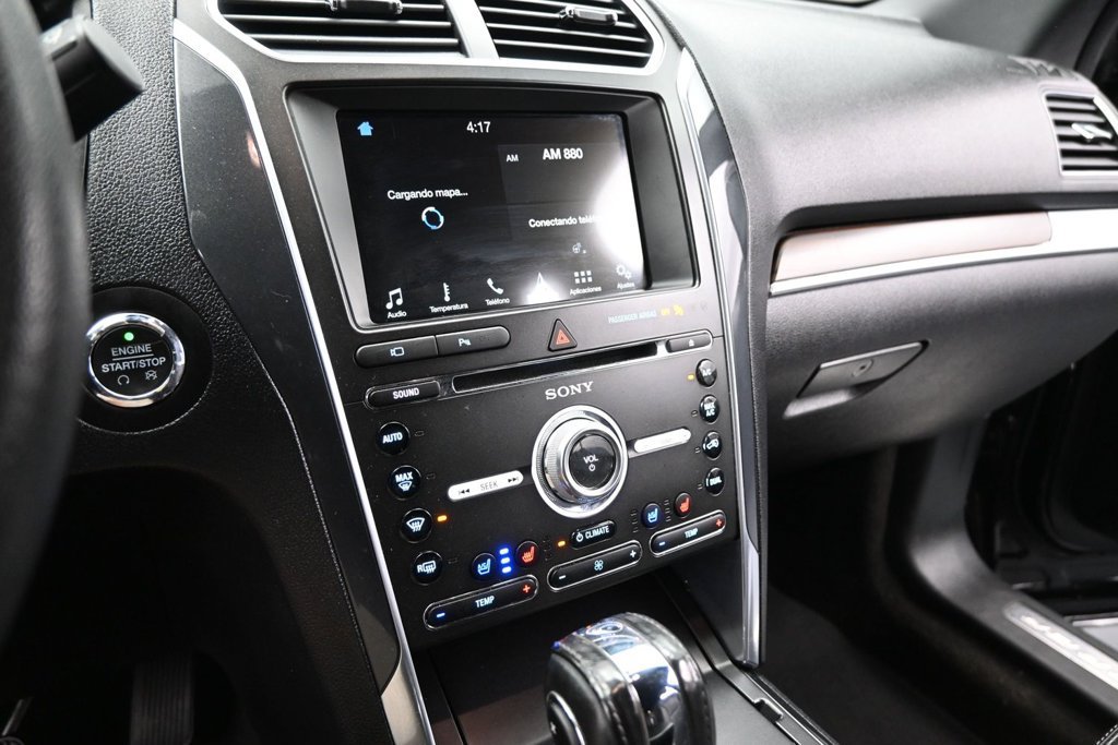 Certified 2018 Ford Explorer Limited AWD/4WD image 14