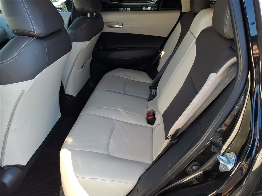 Used 2023 Toyota Corolla Cross XLE image 12